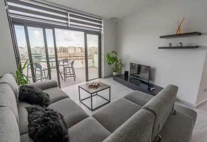 Seafront Penthouse Paradise Views Of Balluta Bay