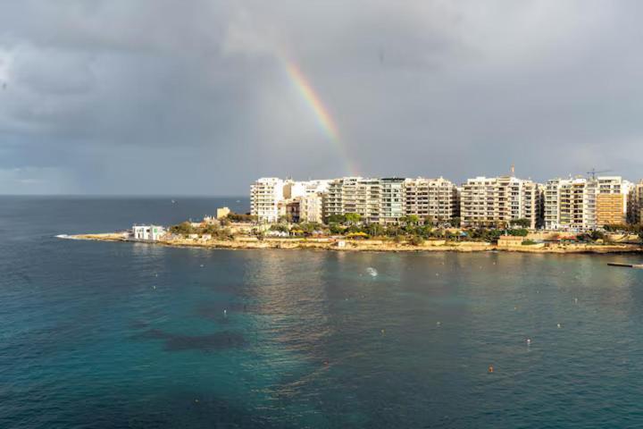 Seafront Penthouse Paradise Views Of Balluta Bay