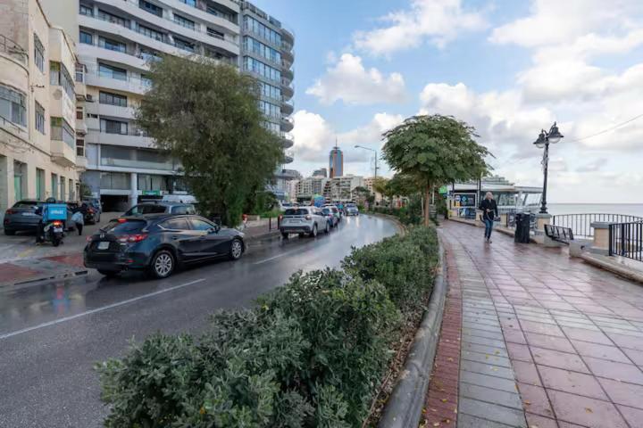 Seafront Penthouse Paradise Views Of Balluta Bay