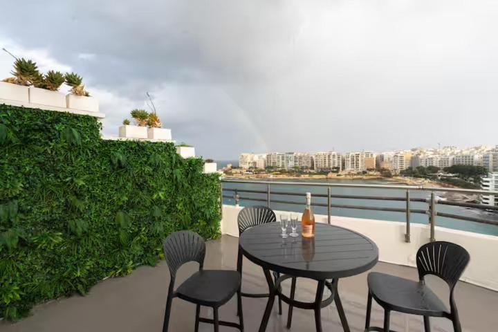 Seafront Penthouse Paradise Views Of Balluta Bay Apartment